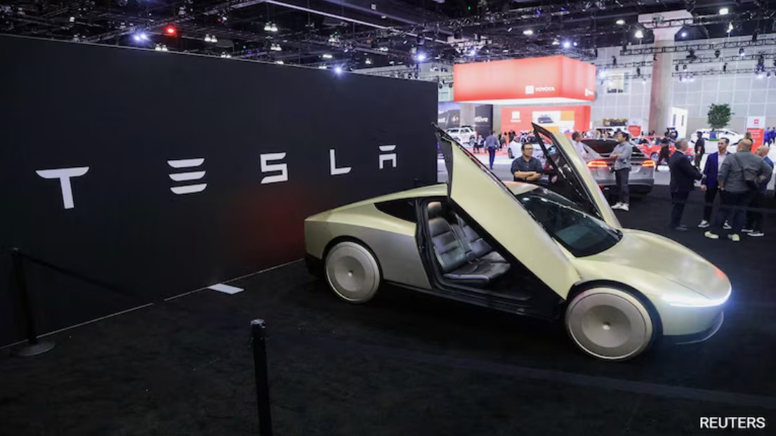 去年10月份，特斯拉發(fā)布了Cyber??cab，這是一款沒有方向盤或控制踏板的自動駕駛出租車概念車。