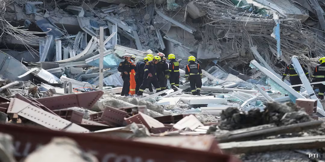 緬甸地震已確認(rèn)約1700人死亡，3400人受傷，300人失蹤。