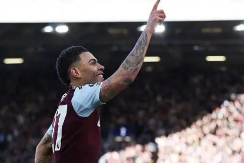 英超聯(lián)賽阿斯頓維拉2-1諾丁漢森林