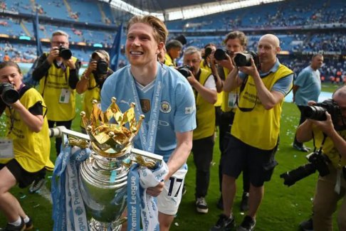 關(guān)于德布勞內(nèi)離開曼城的問題