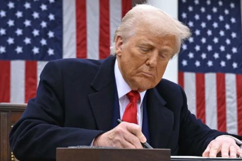 美國最高法院暫?；謴?fù)被解雇聯(lián)邦工作人員的命令