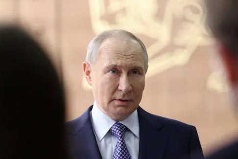 普京首次表示愿意與烏克蘭進(jìn)行?；鹫勁? class=