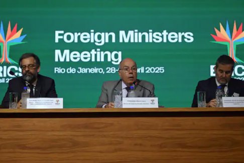 金磚國家峰會上 巴西警告特朗普關(guān)稅戰(zhàn)中不要采取保