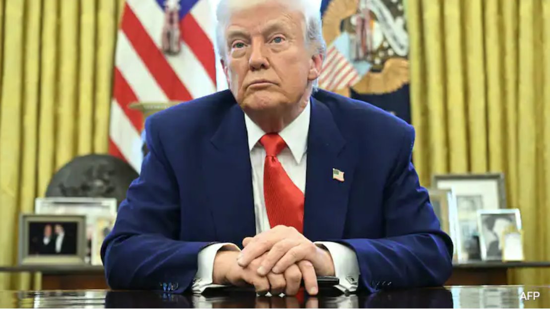 在特朗普出人意料地暫停多項(xiàng)新關(guān)稅后，美國(guó)股市周三飆升。