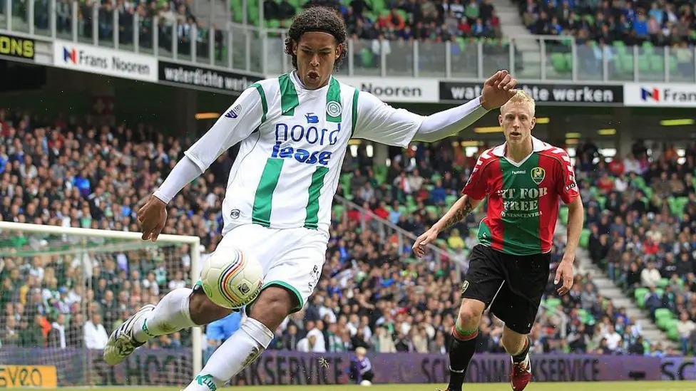 維吉爾&middot;范戴克于2011年5月首次代表格羅寧根出場