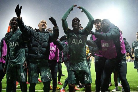 熱刺、曼聯(lián)和切爾西晉級(jí)歐洲決賽的反應(yīng)