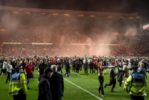 查爾頓隊(duì)?wèi)?zhàn)勝維康比流浪者隊(duì)進(jìn)入溫布利英甲半決賽