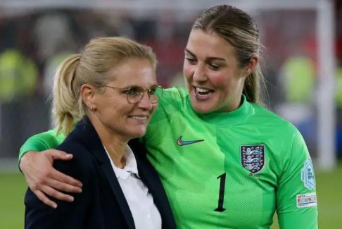 厄普斯退役——英格蘭女足將何去何從？
