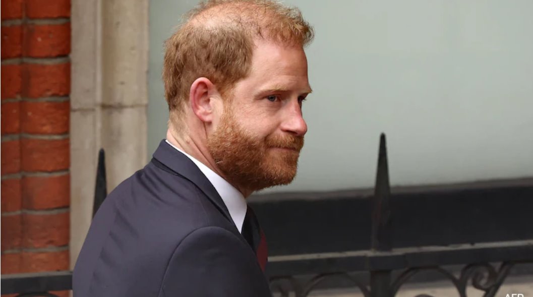 哈里王子最后一次見(jiàn)到父親是在去年2月