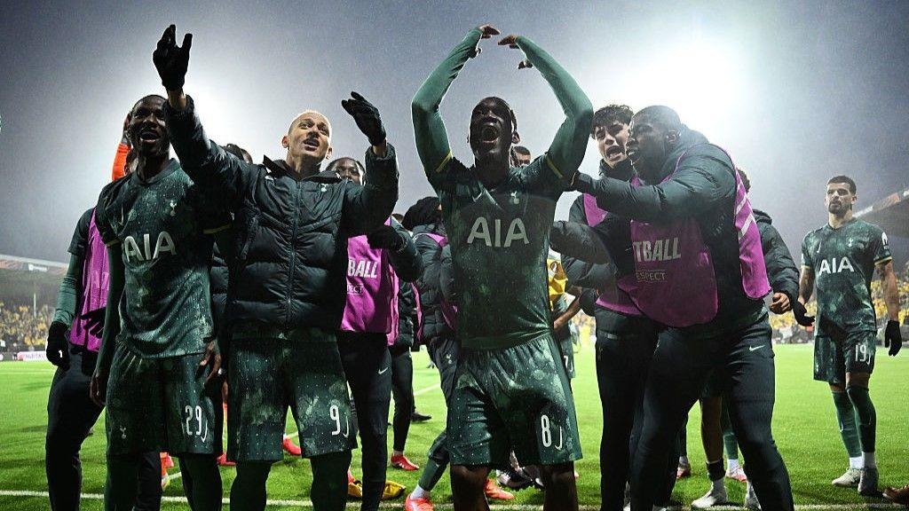 熱刺、曼聯(lián)和切爾西晉級歐洲決賽的反應(yīng)