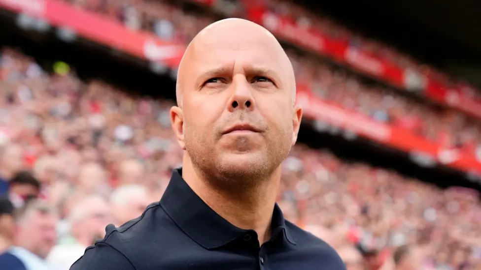 利物浦主教練阿恩&middot;斯洛特被評(píng)為最佳教練