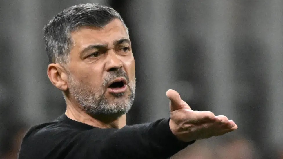 塞爾吉奧&middot;孔塞桑曾三次隨波爾圖俱樂部奪得葡萄牙聯(lián)賽冠軍