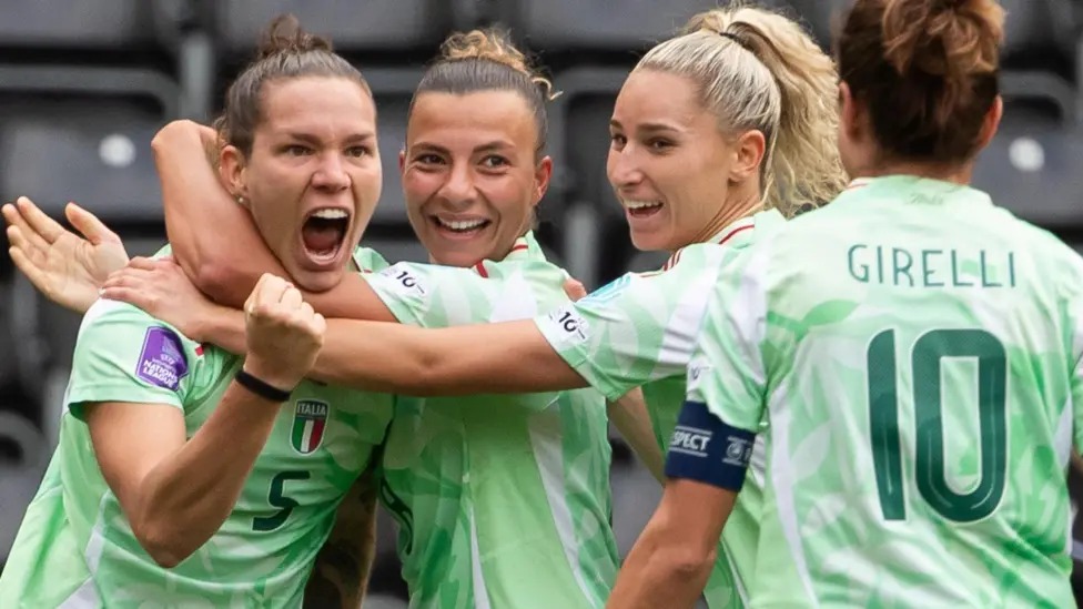 意大利在首場比賽中攻入了對陣威爾士的全部四個進(jìn)球