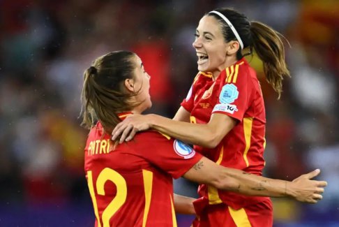西班牙女足和英格蘭女足進(jìn)入2025年歐洲杯決賽