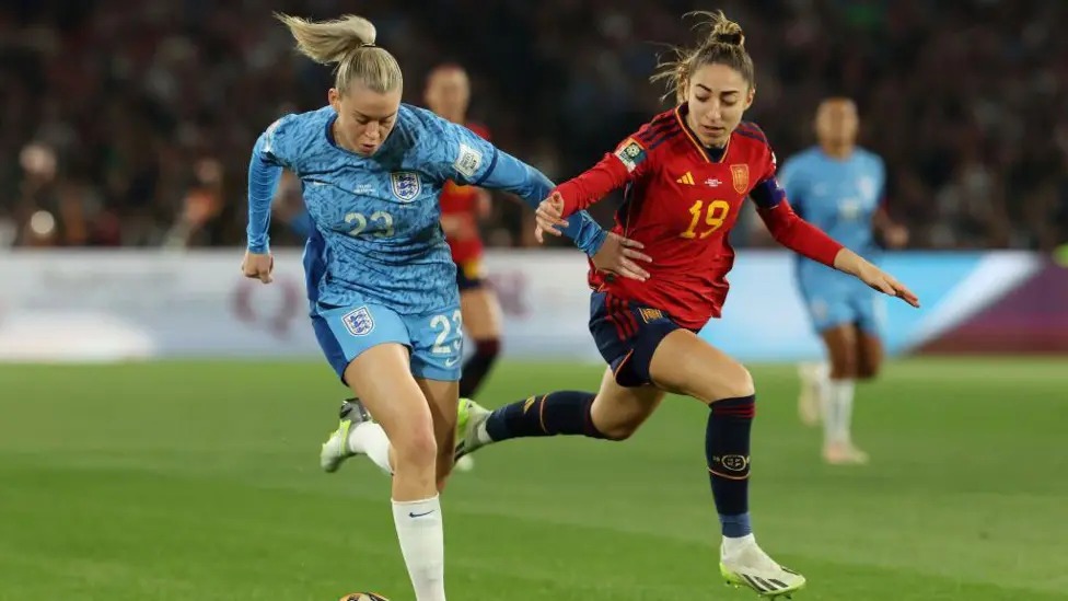 2023年女足世界杯決賽中，英格蘭隊(duì)以0-1負(fù)于西班牙隊(duì)