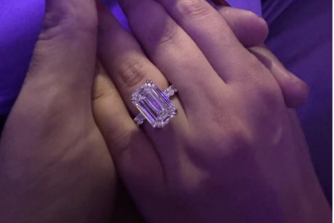 迪拜公主謝赫·瑪哈拉分享她價(jià)值110萬美元的訂婚戒