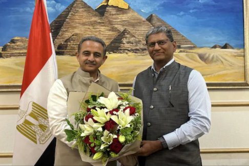 印度代表抵達(dá)開羅出席加沙和平峰會