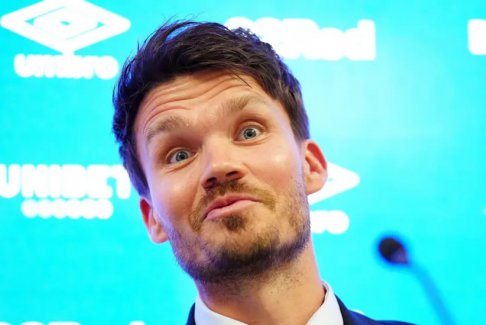 流浪者隊(duì)主教練丹尼·羅爾接了一個(gè)爛攤子