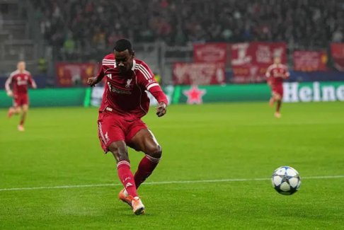 歐冠聯(lián)賽對陣法蘭克福的比賽利物浦的表現(xiàn)“近乎完