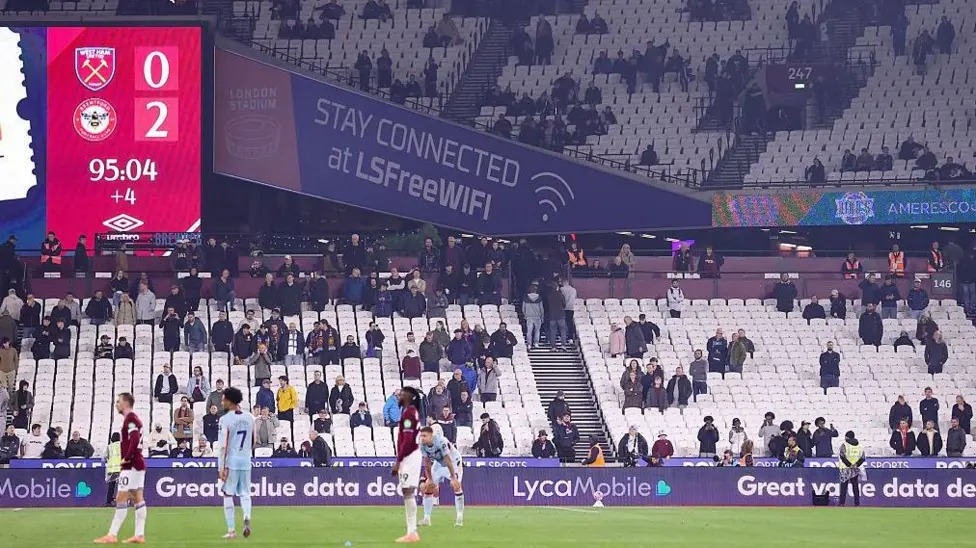 布倫特福德大勝西漢姆聯(lián)隊(duì)，贏得賽季首場(chǎng)客場(chǎng)勝利