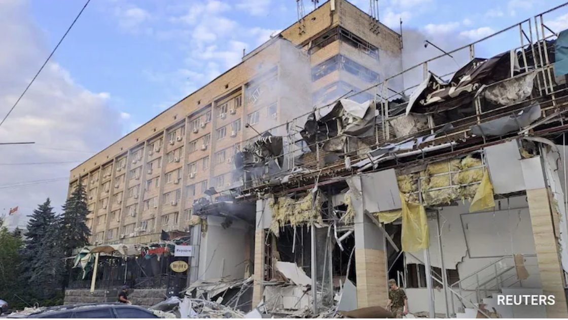 烏克蘭空軍稱，俄羅斯發(fā)射了9枚導(dǎo)彈和62架無人機。