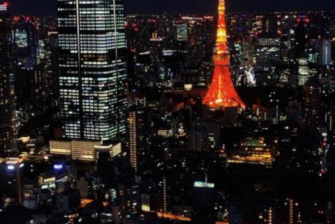 “高市下臺(tái)”響徹東京夜空