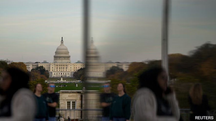 共和黨拒絕民主黨提出的結(jié)束政府停擺的提議，僵局進(jìn)入第38天