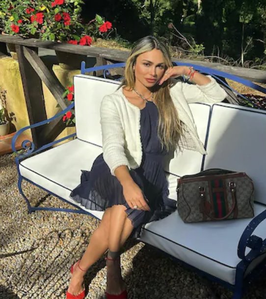 巴西健身網(wǎng)紅戴安娜&middot;阿雷亞斯（Diana Areas），39歲，從高樓墜落身亡。