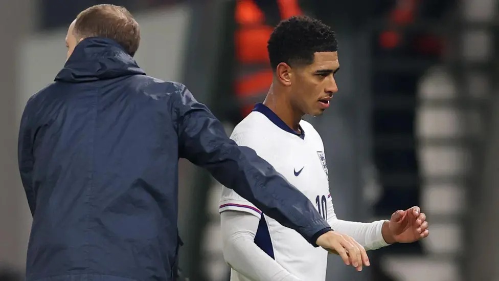 這是裘德&middot;貝林厄姆自六月以來(lái)首次代表國(guó)家隊(duì)首發(fā)。