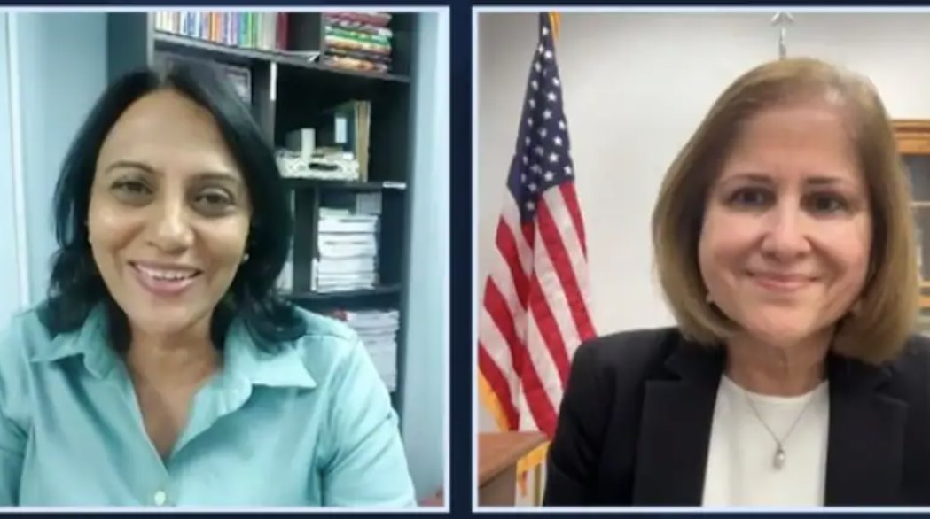 加扎拉&middot;哈什米是弗吉尼亞州參議院第一位穆斯林議員，也是第一位南亞裔美國人議員。