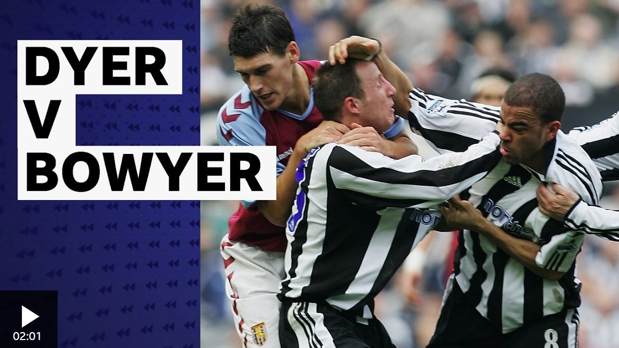 蓋耶被紅牌罰下后，十人應(yīng)戰(zhàn)的埃弗頓爆冷擊敗曼聯(lián)。