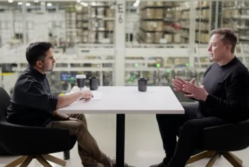 美國(guó)應(yīng)該取消H-1B簽證項(xiàng)目嗎？埃隆·馬斯克怎么說(shuō)？