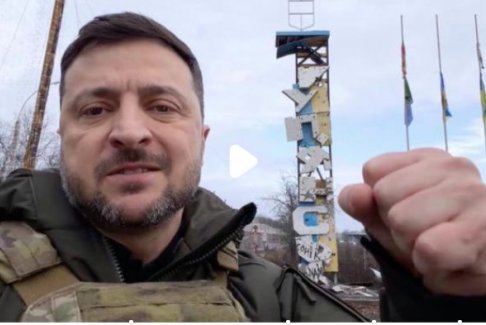 澤連斯基身穿防彈衣親赴前線