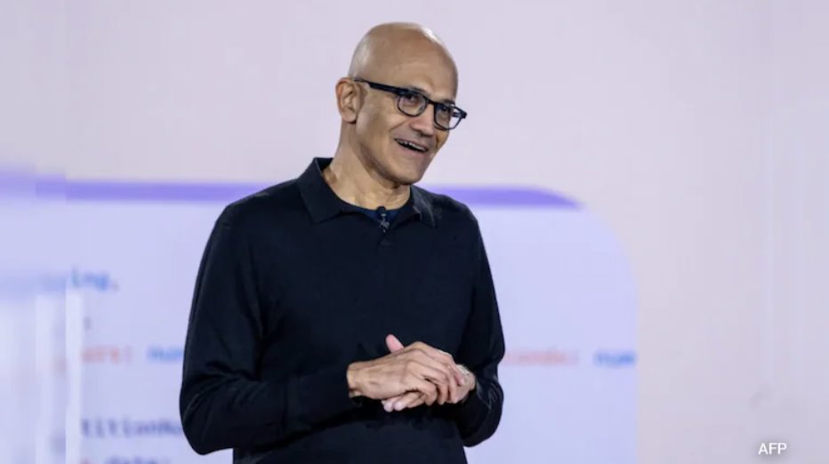 微軟首席執(zhí)行官薩蒂亞&middot;納德拉表示，人工智能正在重塑各行各業(yè)的創(chuàng)新格局。