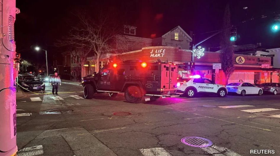 周六發(fā)生的槍擊事件造成兩人死亡，另有八人受傷。