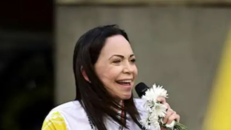 自2024年8月挑戰(zhàn)他的統(tǒng)治以來，她一直隱居在委內(nèi)瑞拉。