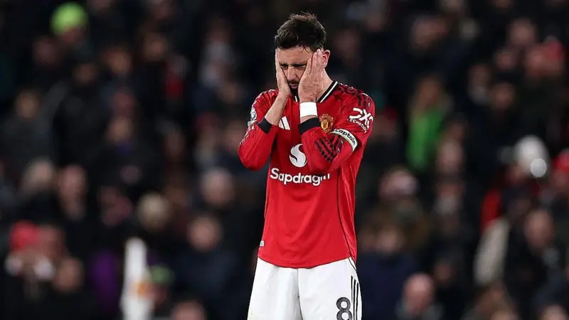 曼聯(lián)的布魯諾&middot;費爾南德斯看起來很沮喪