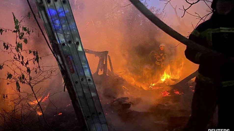 烏克蘭空軍也在周六凌晨宣布了全國范圍內的空中警報