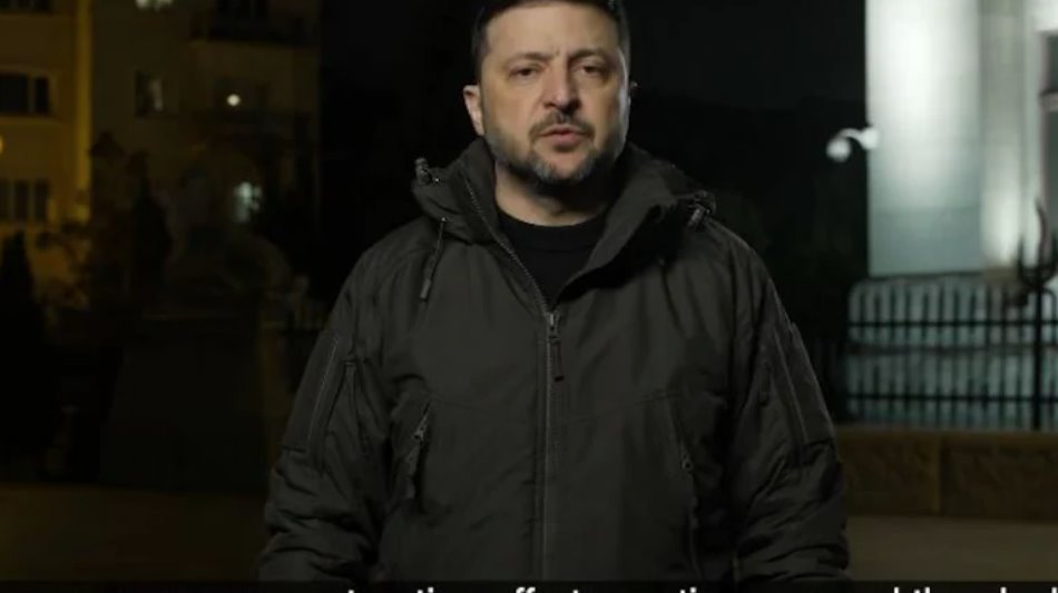 澤連斯基表示，美國(guó)為了俄羅斯的&ldquo;侵略野心&rdquo;而放棄主權(quán)。