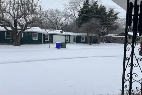 美國(guó)西部和中部強(qiáng)風(fēng)暴襲擊 暴風(fēng)雪席卷美國(guó)