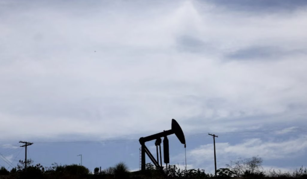 美國三大股指均小幅收高，其中標(biāo)普500指數(shù)上漲0.3%。