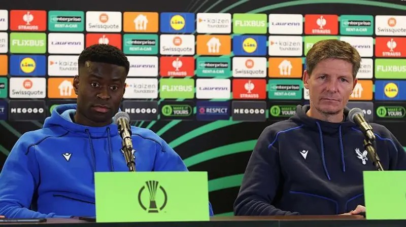 格伊和格拉斯納帶領(lǐng)水晶宮隊贏得了隊史首個重要榮譽&mdash;&mdash;足總杯冠軍，當時他們分別是隊長和主教練，距今已有244天。