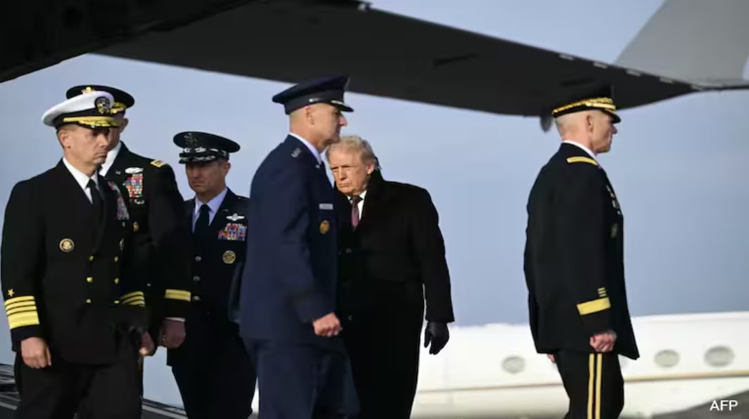 特朗普乘坐的空軍一號出于高度謹(jǐn)慎而返回安德魯斯聯(lián)合基地