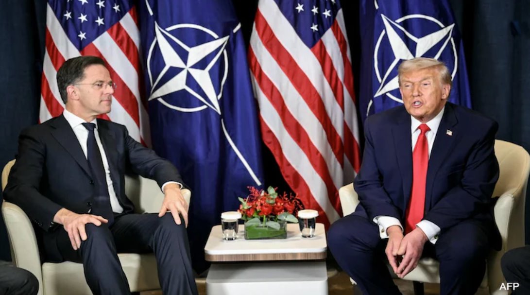 在世界經(jīng)濟(jì)論壇期間，唐納德&middot;特朗普與北約秘書長馬克&middot;呂特舉行雙邊會(huì)晤。