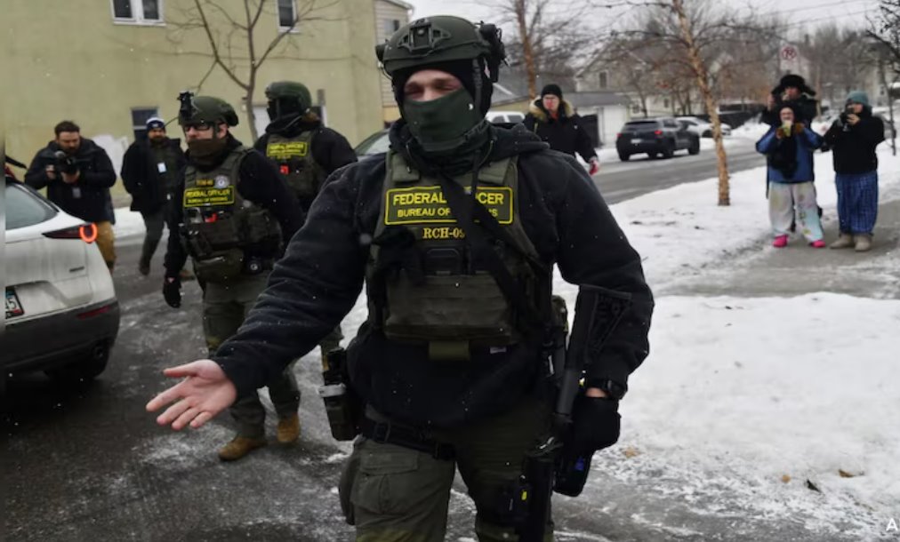 這一轉變正值唐納德&middot;特朗普總統(tǒng)的政府擴大移民逮捕范圍之際