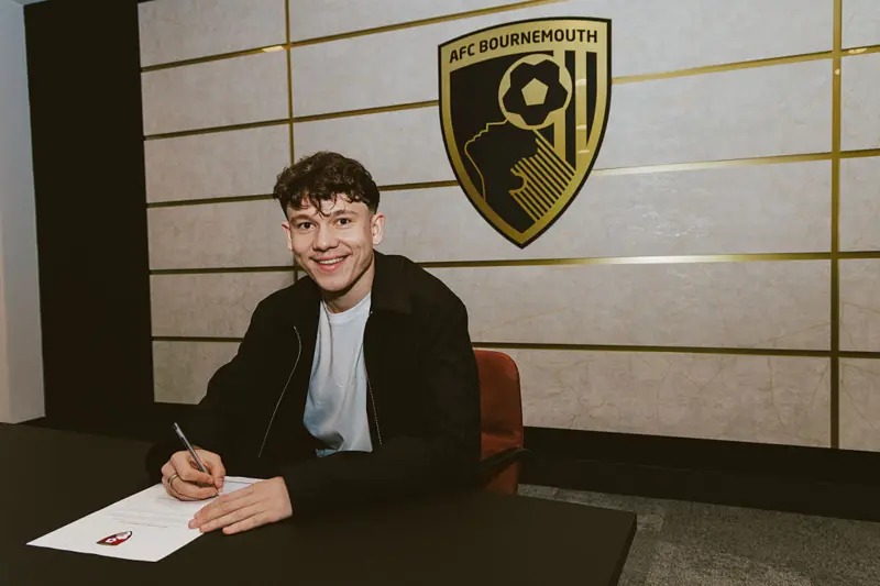 伯恩茅斯對(duì)陣?yán)锲? /></p>
<p>溫州溫網(wǎng)<a href=