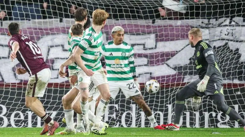 克勞迪奧&middot;布拉加本賽季的第13粒進(jìn)球幫助哈茨隊(duì)扳平比分