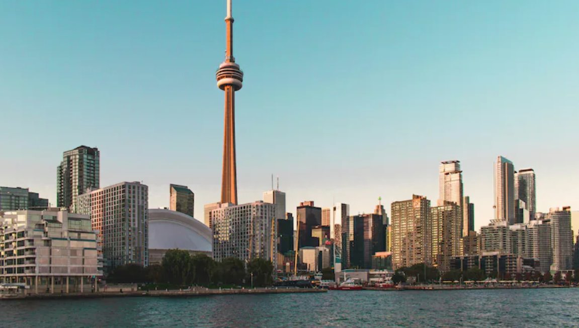 在渥太華反移民浪潮的背景下，遣返人數(shù)有所增加。