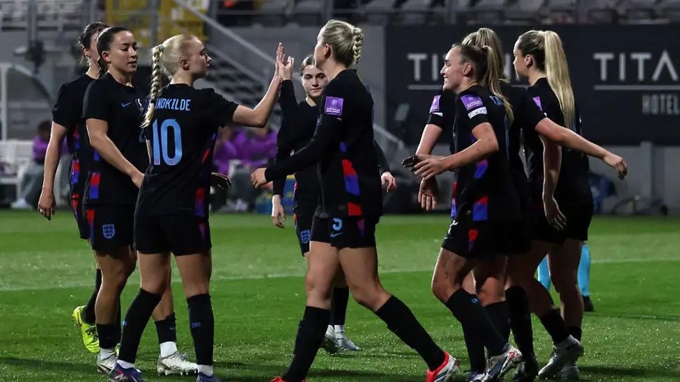 喬治亞&middot;斯坦威在對(duì)陣烏克蘭的比賽中攻入兩球并貢獻(xiàn)一次助攻