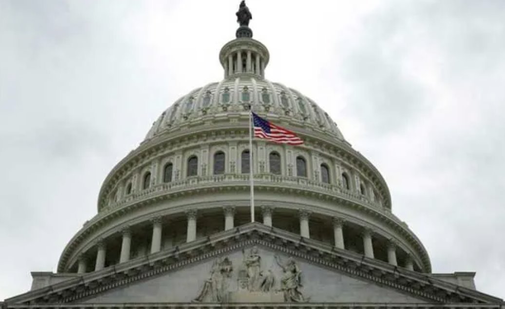 投票是在沖突迅速升級(jí)五天后進(jìn)行的，這場(chǎng)沖突已經(jīng)導(dǎo)致伊朗最高領(lǐng)袖喪生。